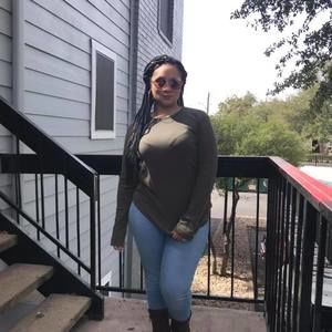 Meet your Posher, Leina